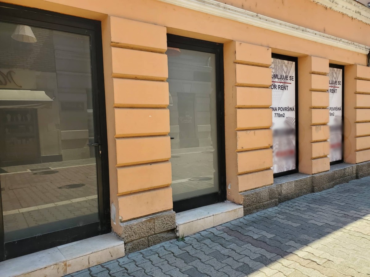 INFLACIJA I VISOKE KIRIJE „POJEDOŠE“ POSAO: Sve više praznih poslovnih  prostora u glavnom gradu Srpske