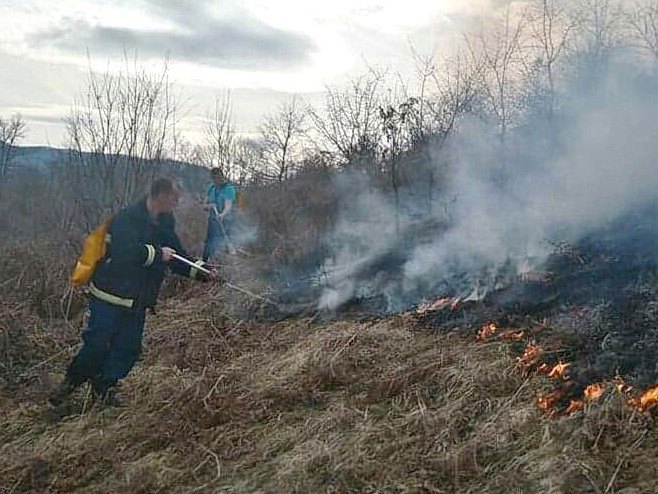 VATORGASCI ODAHNULI: Ugašena četiri požara na području Sokoca