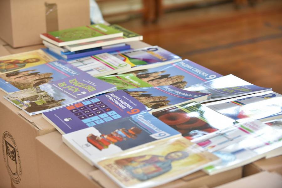 VELIKA OLAKŠICA ZA RODITELJE U ŠAMCU: U petak počinje podjela besplatnih udžbenika