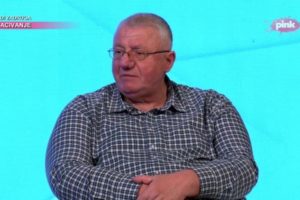 ХАГ УМИЈЕШАО ПРСТЕ! Шешељ открио дуго чувану Арканову тајну