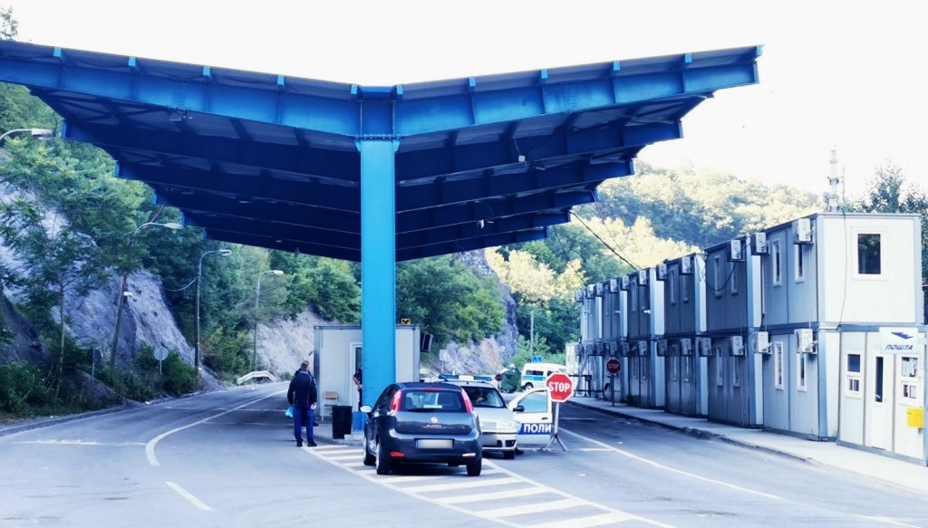 „NOVOSTI“ NA JARINJU: Počelo uklanjanje barikada, na Merdaru se izdaju propratni papiri (FOTO)