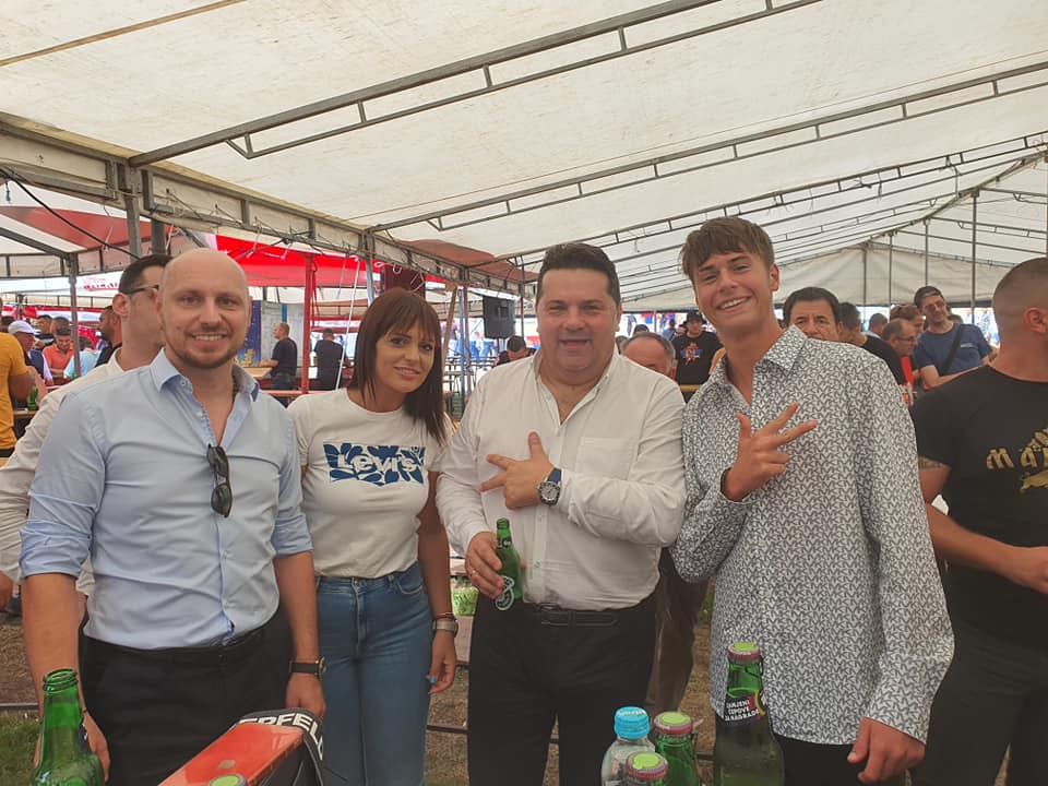 АМЕРИЧКИ ГЛУМАЦ НА МАЊАЧИ: Стевандић најавио интернационализацију „Кочићевог збора“ (ФОТО)