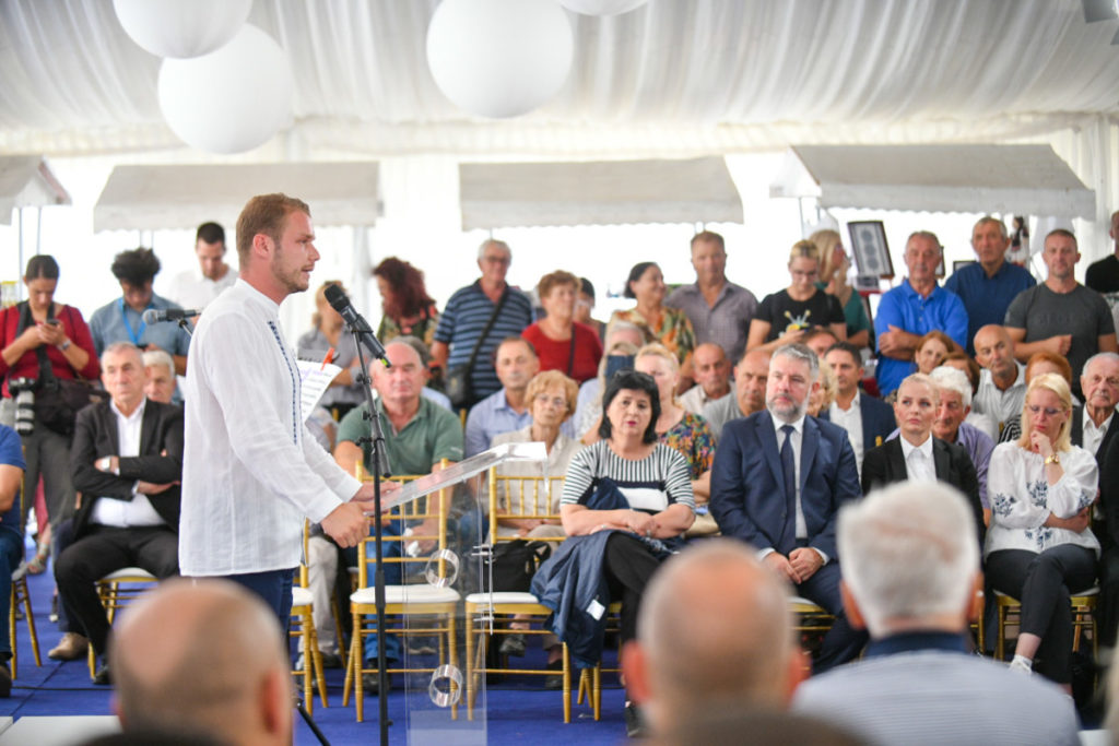 „GDJE IDEŠ, RODE“ Draško Stanivuković održao govor na završnici Kočićevog zbora