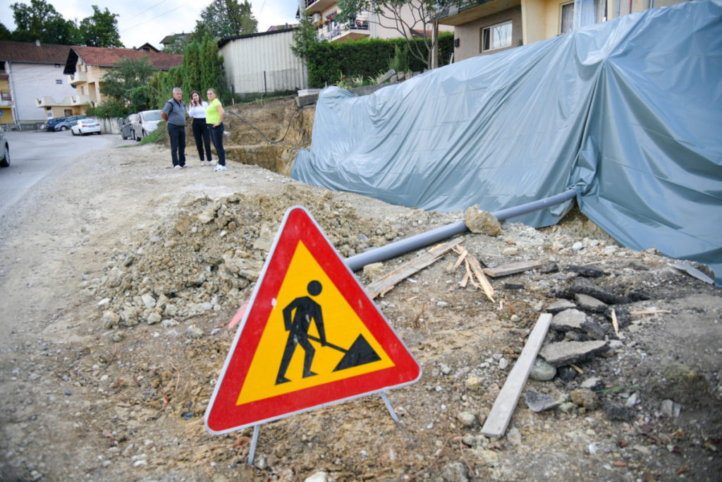 ZNAČAJNI PROJEKTI U BANJALUČKIM NASELJIMA: Izgradnja vodovodnog kraka i sanacija klizišta u Ljevčanskoj ulici