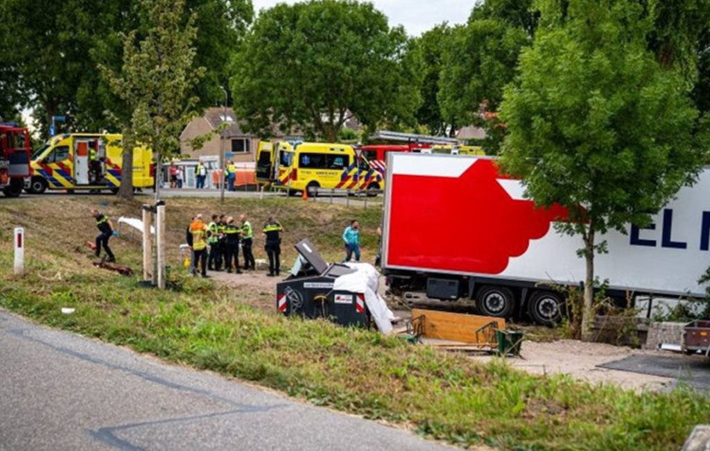 TRAGEDIJA U BLIZINI ROTERDAMA: Kamionom uletio u masu ljudi na uličnoj zabavi, ima mrtvih