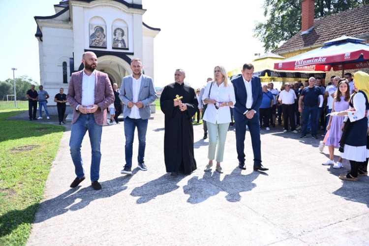 IZ BUDŽETA PREDSJEDNIKA SRPSKE: Za izgradnju parohijskog doma u Donjoj Čađavici 20.000 KM