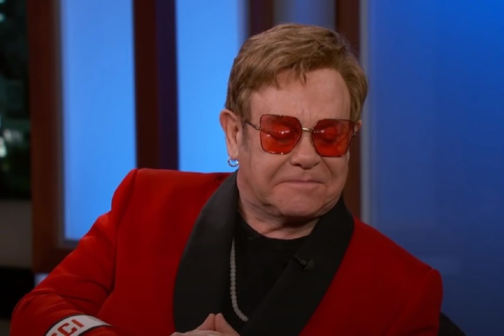 PAUZIRAO NASTUP: Elton Džon zaustavio koncert zbog kraljice Elizabete II