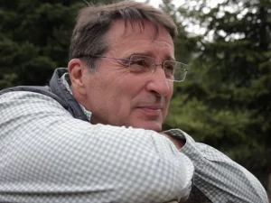 KRENUO OČEVIM STOPAMA: Ovo je sin Jovana Memedovića (FOTO)