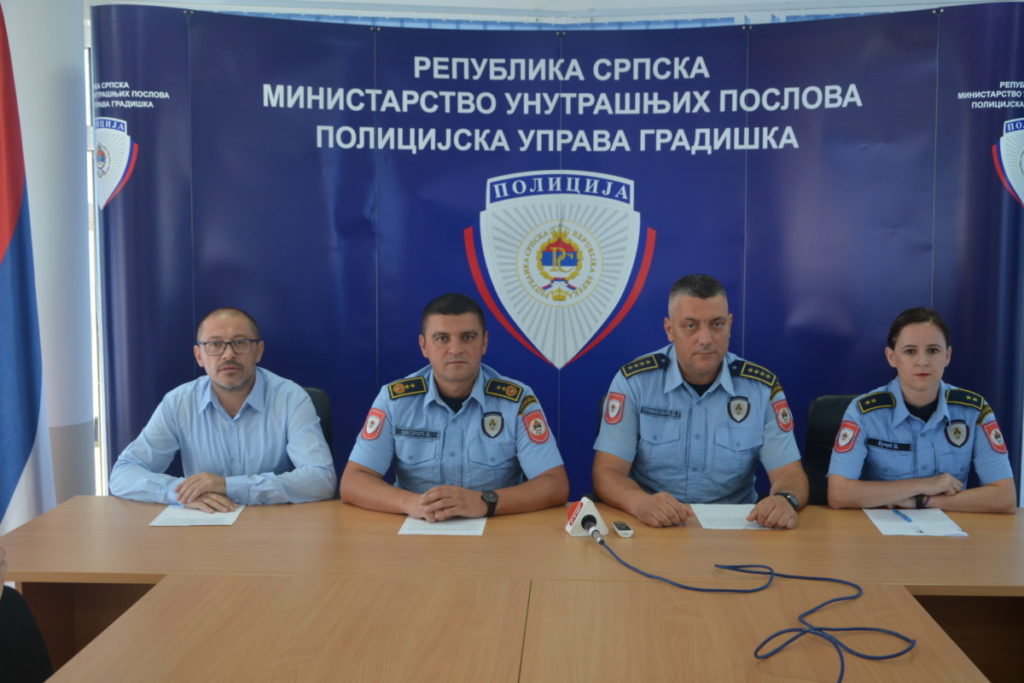 KONFERENCIJA U GRADIŠCI: Prezentovani rezultati rada policije