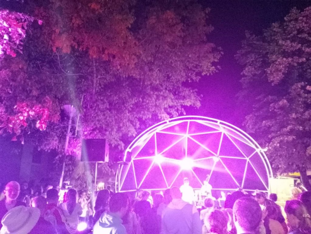 BANJALUČKO ŠETALIŠTE ZASIJALO U NOVOM RUHU: Otvaranju prisustvovali i stari i mladi (FOTO/VIDEO)