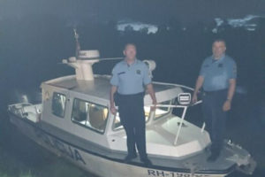 ИЗ НАБУЈАЛЕ И ЛЕДЕНЕ САВЕ: Полиција и грађани спасили четири особе из преврнутог чамца