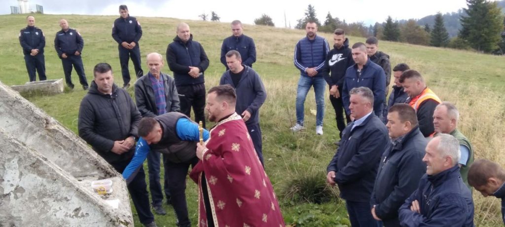 POMEN STRADALIM SRBIMA: „Junaštvo srpskih boraca koji su branili Meokrnje nikada neće biti zaboravljeno“