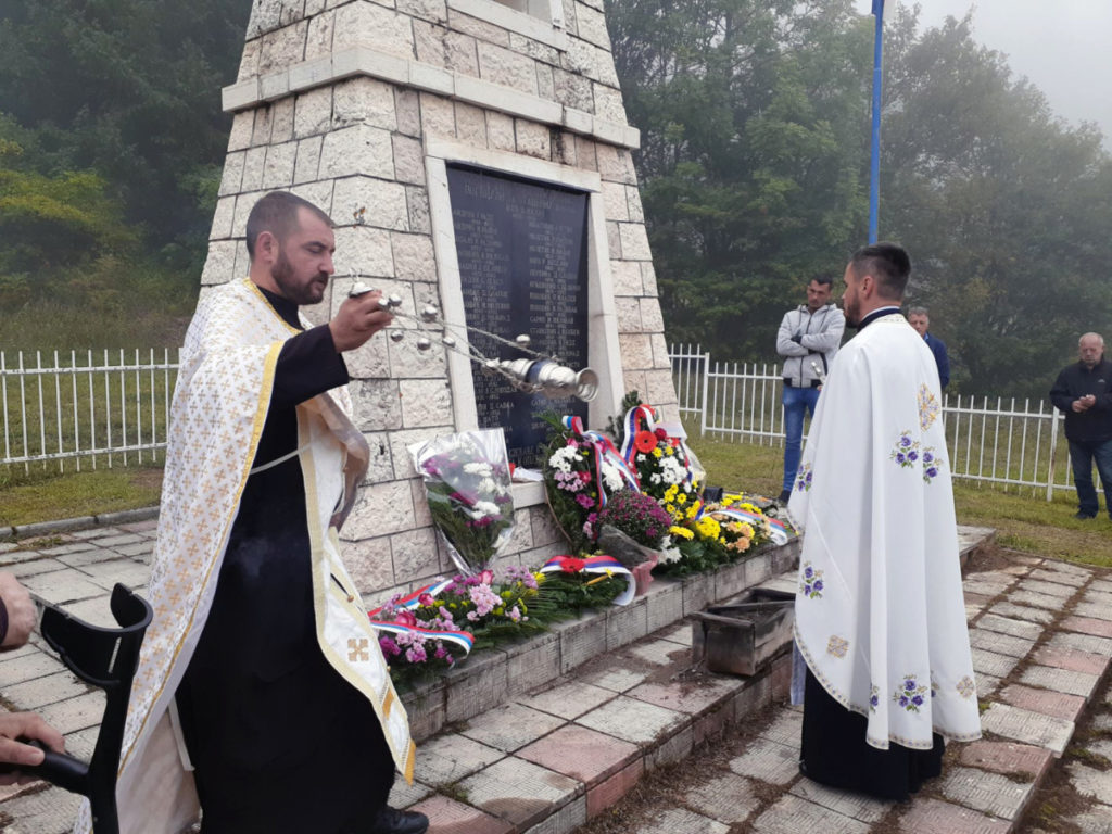 UPALI SU U ZASJEDU I NIKO NIJE PREŽIVIO: Tri decenije od zločina nad Srbima na Papratnoj njivi