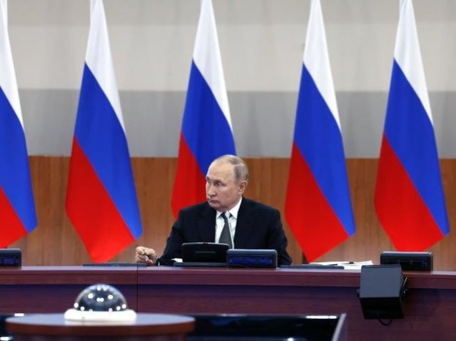 ПУТИН ЈЕ СВЕ РЕКАО: Запад „вјешто запалио фитиљ“ за распад Русије