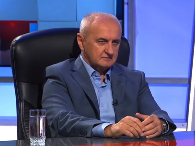ЂОКИЋ: Не треба наши грађани да се плаше Шмита и његових политичких трикова
