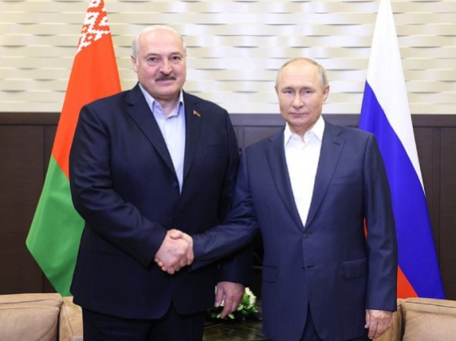 „МОСКВА И МИНСК УСПИЈЕЛИ ДА УРАДЕ МНОГО“: Путин и Лукашенко размијенили честитке за Дан јединства