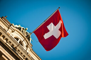 POVEĆANA STAROSNA GRANICA ZA ODLAZAK ŽENA U PENZIJU: Održan referendum u Švajcarskoj