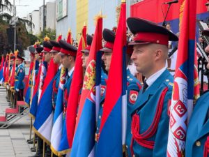 SRPSKE ZASTAVE NA ULICAMA BANJALUKE: U ponedjeljak obilježavanje Dana srpskog jedinstva