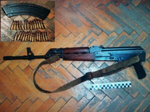 AKCIJA „KALIBAR“ U PRIJEDORU: Policija pronašla automatsku pušku i municiju