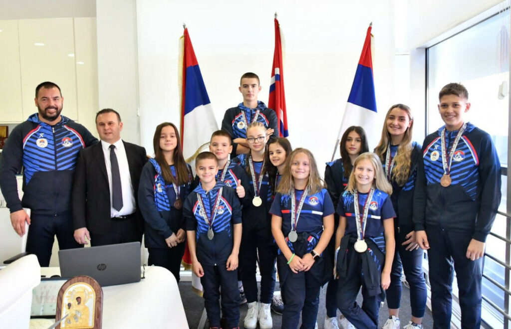 „GRAD UVIJEK PODRŠKA“: Ćosić ugostio članove Džiju-džicu kluba „Jahorina“