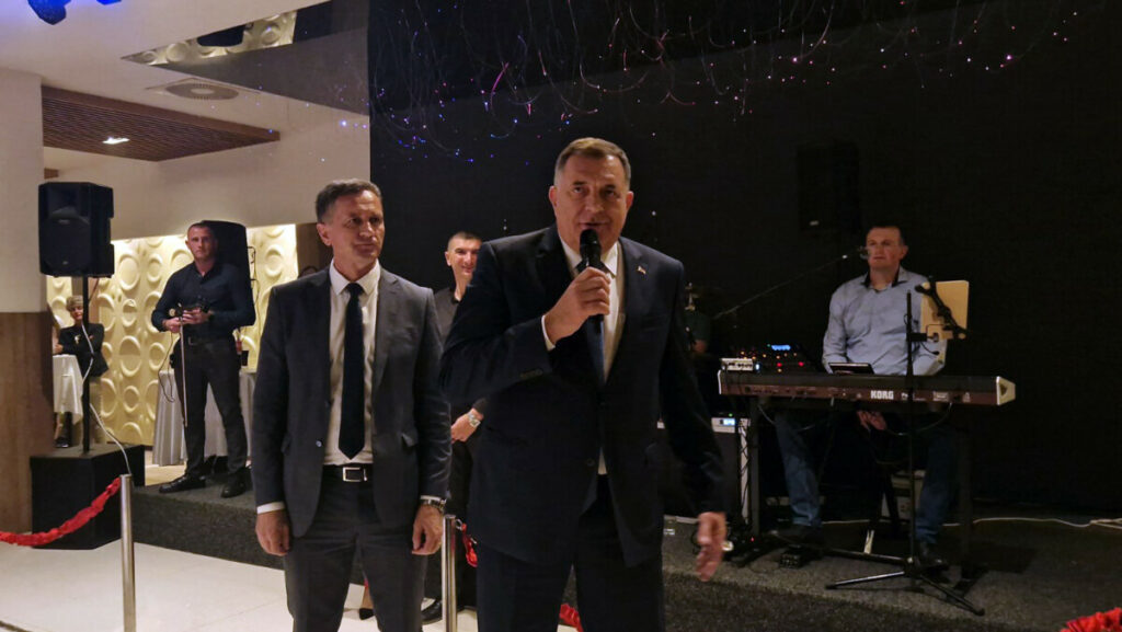 „SRCE MI JE PUNO“: Dodik najavio nova ulaganja i slavlja u narednih mjesec dana