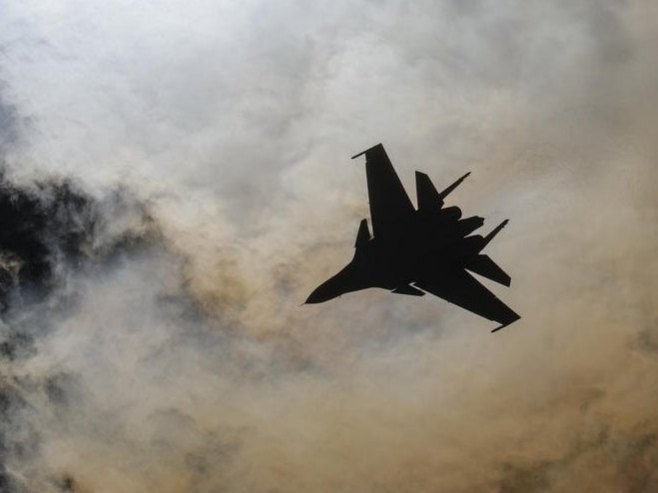 SRUŠIO SE AVION U RUSIJI: Pao MiG- 31, piloti se kataplutirali