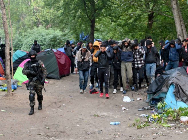 АКЦИЈА МУП-а СРБИЈЕ: У импровизованом кампу пронађено 200 илегалних миграната