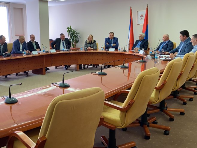 U TOKU SASTANAK: Vladajuća koalicija se okupila u Banjaluci