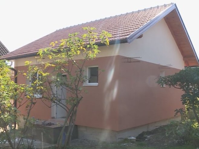 LIJEPE VIJESTI IZ KOSTAJNICE: Izgrađeno sedam kuća za porodice čiji su objekti oštećeni u zemljotresu