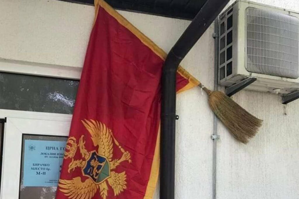 ЗАСТАВА НА МЕТЛИ: Смијешан призор на изборима у Црној Гори (ФОТО)