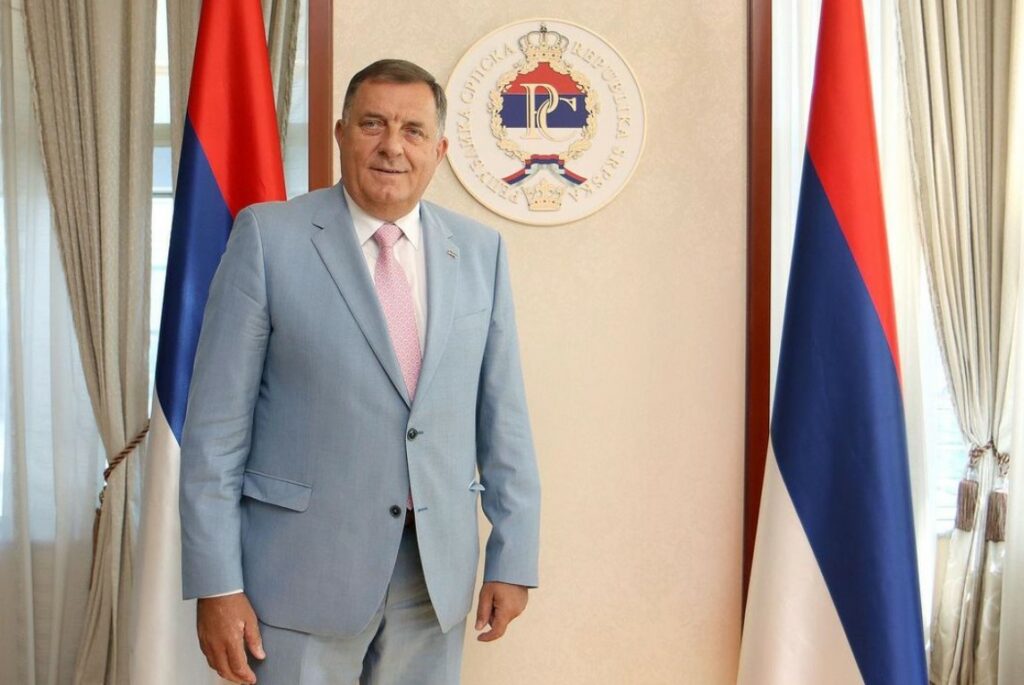 DODIK ČESTITAO VUČEVIĆU: Nadam se da ćemo i dalje jačati bratske veze Srpske i Srbije