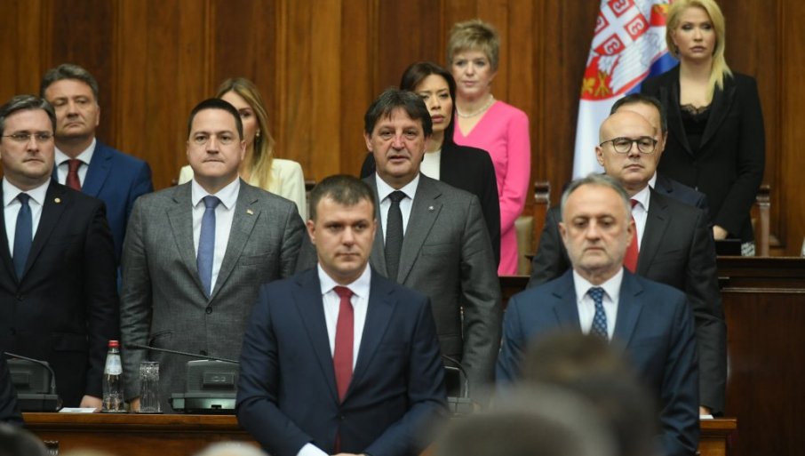 „ZAKLINJEM SE NA ODANOST“: Srbija dobila novu Vladu, evo kako glasi zakletva koju će izgovarati ministri