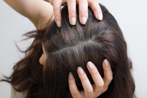 NE MORATE GA STALNO KUPOVATI: Napravite prirodni šampon za suvo pranje kose