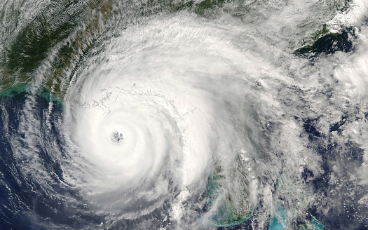 ОРЛЕН „ДИВЉАО“ МЕКСИКОМ: Ураган достигао брзину 215 км на час