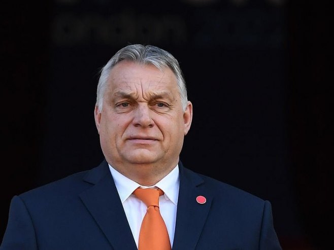 „ЕВРОПА ЈЕ У СТАЊУ РАТНЕ ПСИХОЗЕ“: Орбан – „Запад близу тачке без повратка“