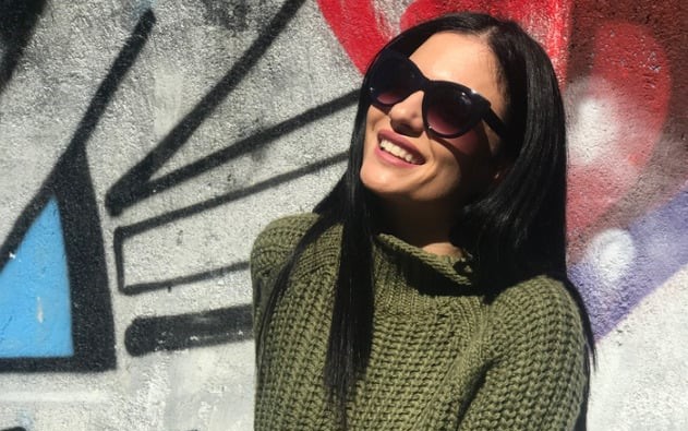 PRIRODNA LJEPOTA I ŠARMANTAN OSMIJEH: Sarajka zaštitno je lice reklamne kampanje za Svjetsko fudblasko prvenstvo (VIDEO)