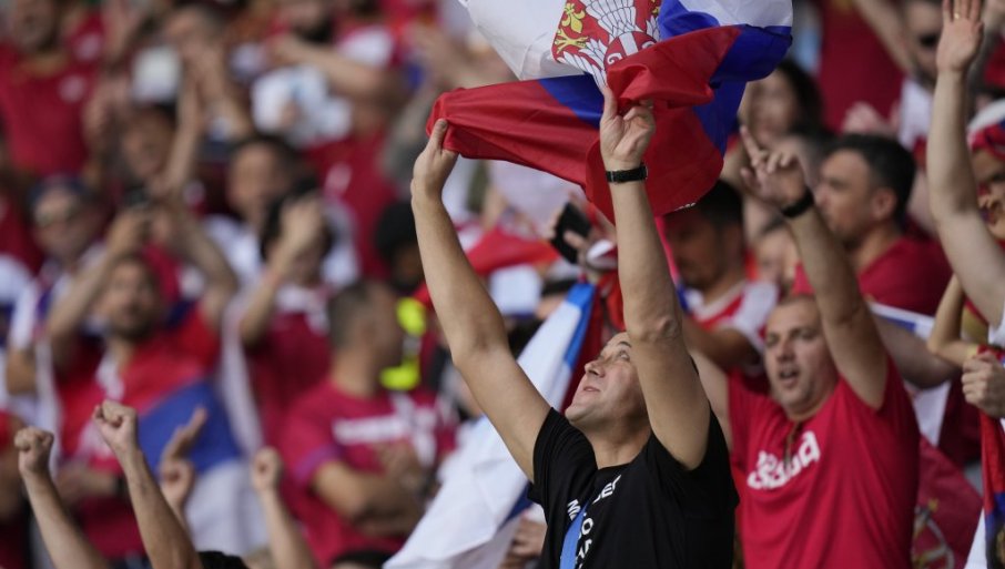 „ЧЕТНИЦИ НА СВЈЕТСКОМ ПРВЕНСТВУ!“ Албанци због овога траже да ФИФА казни Србију?! (ВИДЕО)