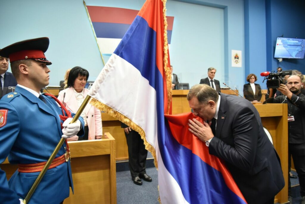 „STRANCI ME NE ZANIMAJU“ Dodik poručio da mu je najveća obaveza narod Srpske