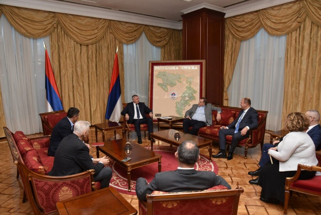 VIŠKOVIĆ SA DELEGACIJOM SNDS-a: Nastavljene konsultacije o formiranju nove Vlade