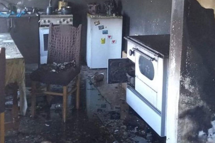 SEDMOČLANOJ PORODICI MANDIĆ IZGORJELA KUĆA: Hitno potrebna pomoć dobrih ljudi