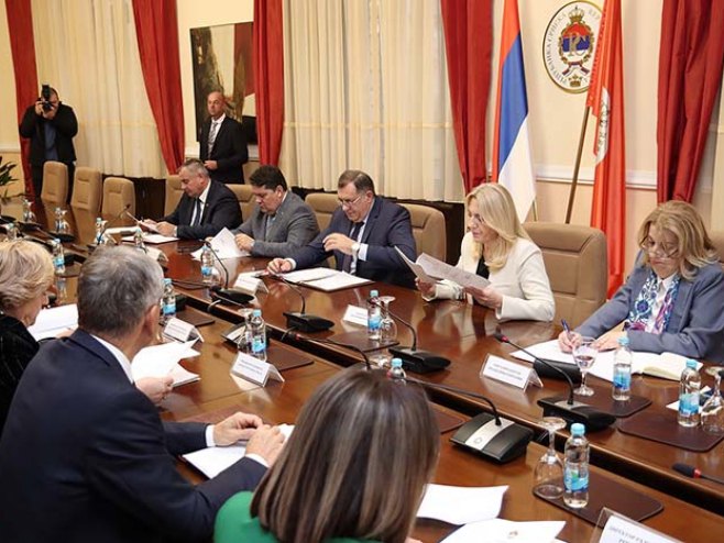 USVOJEN PROGRAM PROSLAVE DANA REPUBLIKE: Dodik predsjedavao sjednicom (FOTO)