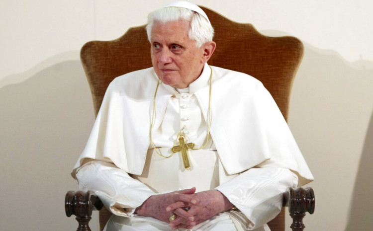 КАТОЛИЧКА ЦРКВА У СЈЕНЦИ СКАНДАЛА: Бивши папа Бенедикт вољан свједочити о злостављању дјеце