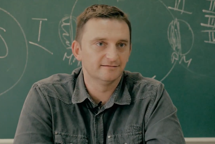 VELIKO PRIZNANJE: Vedran iz Sarajeva proglašen jednim od najboljih profesora na svijetu (VIDEO)