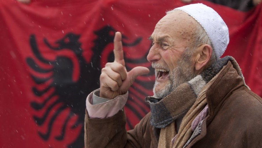 SRAMNA PROVOKACIJA IZ PRIŠTINE: „Vrijeme je da se ujedinimo sa Albanijom“