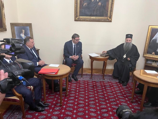 POČEO SASTANAK: Dodik i Vučić razgovaraju sa patrijarhom Porfirijem