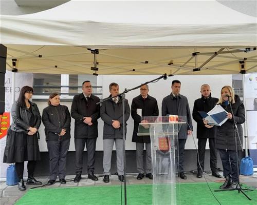 IZBJEGLICAMA KROV NAD GLAVOM: Stanovi u Kraljevu za deset porodica iz BiH i Hrvatske