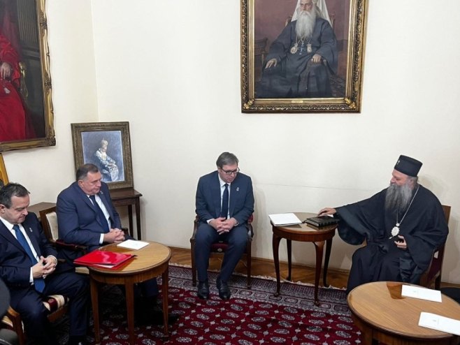 ZAVRŠEN SASTANAK: Dodik i Vučić počastvovani razgovorom sa patrijarhom Porfirijem