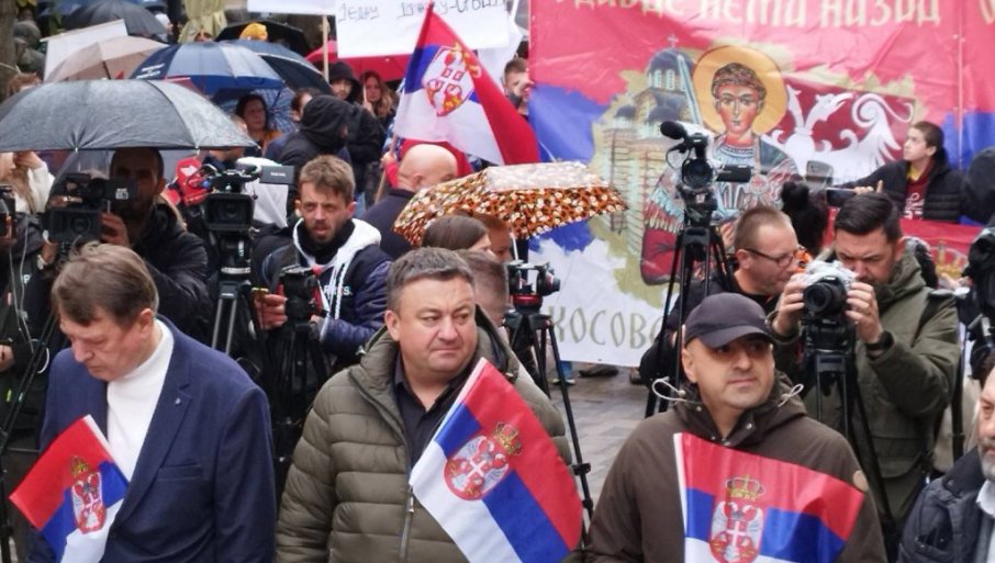 ODLUKA JE MNOGO TEŠKA: Vučić – Cijelu noć sam razgovarao sa Srbima sa Kosova i Metohije