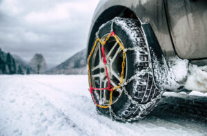 OD 1. NOVEMBRA OBAVEZNA ZIMSKA OPREMA: Preporuke BIHAMK za pripremu vozila prije hladnijeg vremena