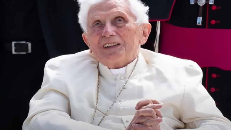 ПОТВРДИО ВАТИКАН: Преминуо бивши папа Бенедикт XVI
